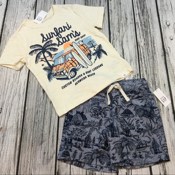 GAP Other - Gap Boys 2T Tropical Dinosaur Shorts Outfit. NWT